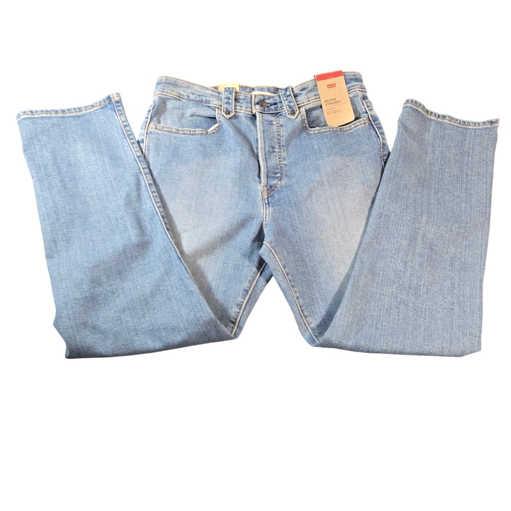 Levi's Wedgie Straight Jeans Women's 30x28 Light Wash Blue Denim Button Fly NEW